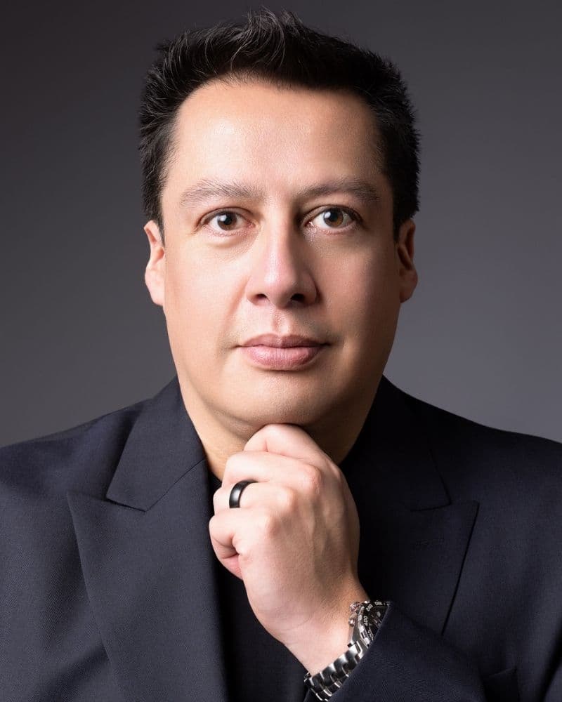 Roberto Huerta, presentador del webinar